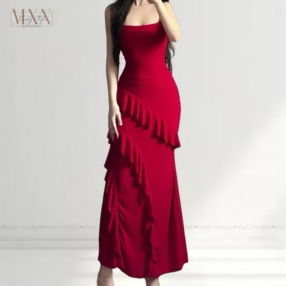 red ruffle maxi bodycon dress knitted fabric - Picture 1 of 4